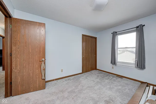 $349,900 | 555 Hyannis Drive, Avon, IN 46123