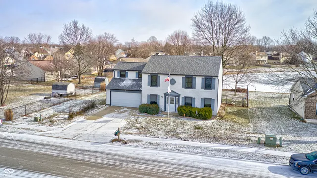 $349,900 | 555 Hyannis Drive, Avon, IN 46123