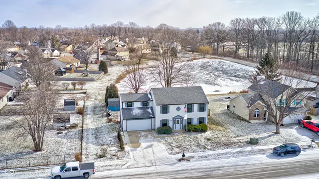 $349,900 | 555 Hyannis Drive, Avon, IN 46123