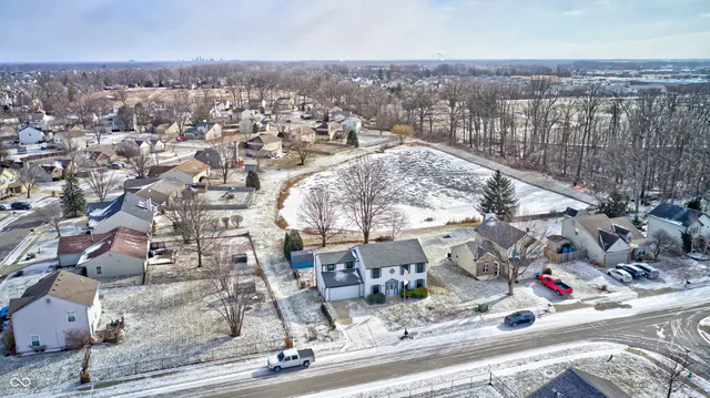 $349,900 | 555 Hyannis Drive, Avon, IN 46123