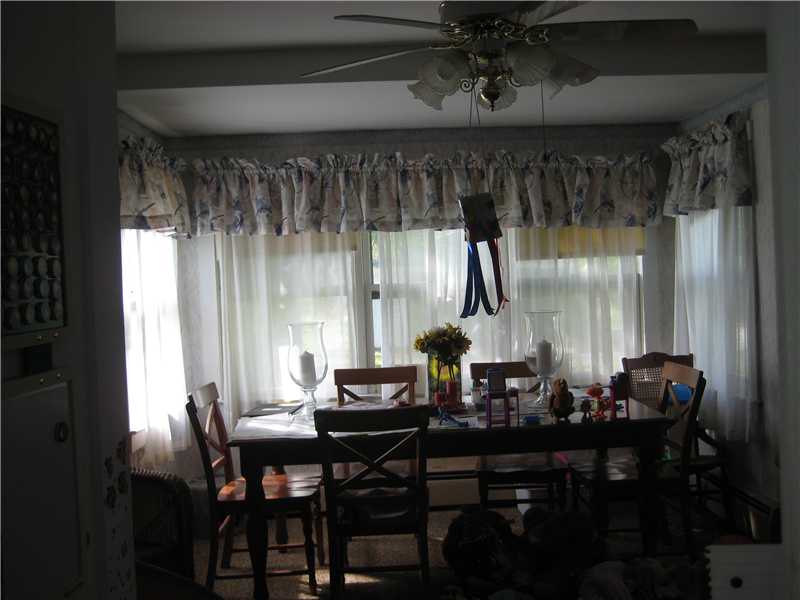 16 Tomaquag Road Hopkinton, RI 02808 - Photo 4 of 6 Dining Room.
