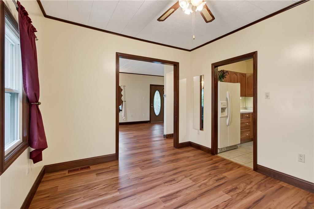 1646 Saxonburg Road Tarentum, PA 15084 - Photo 9 of 41 Gallery Image 9
