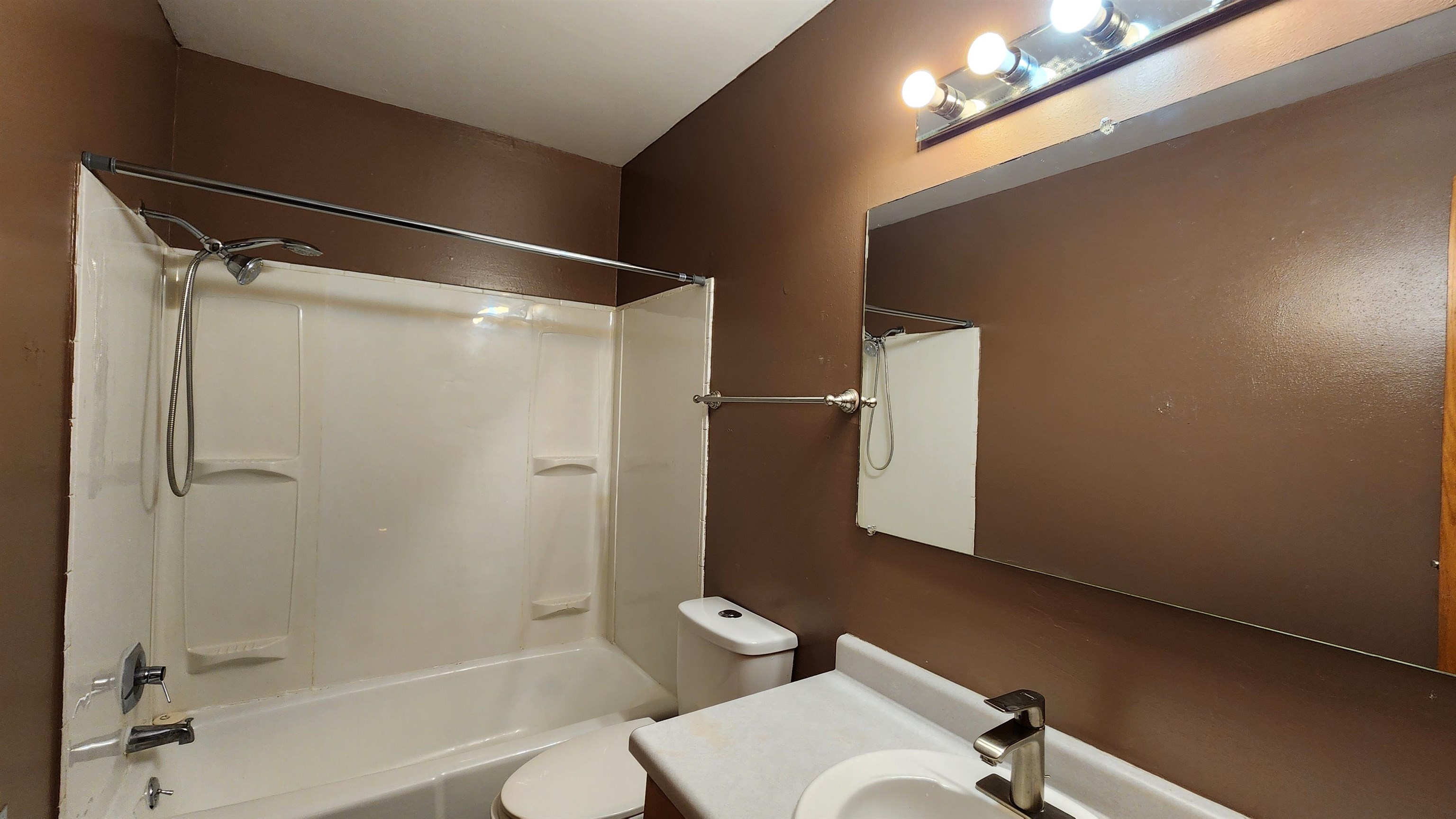 2421 Adler Middleton, WI 53562 - Photo 18 of 38