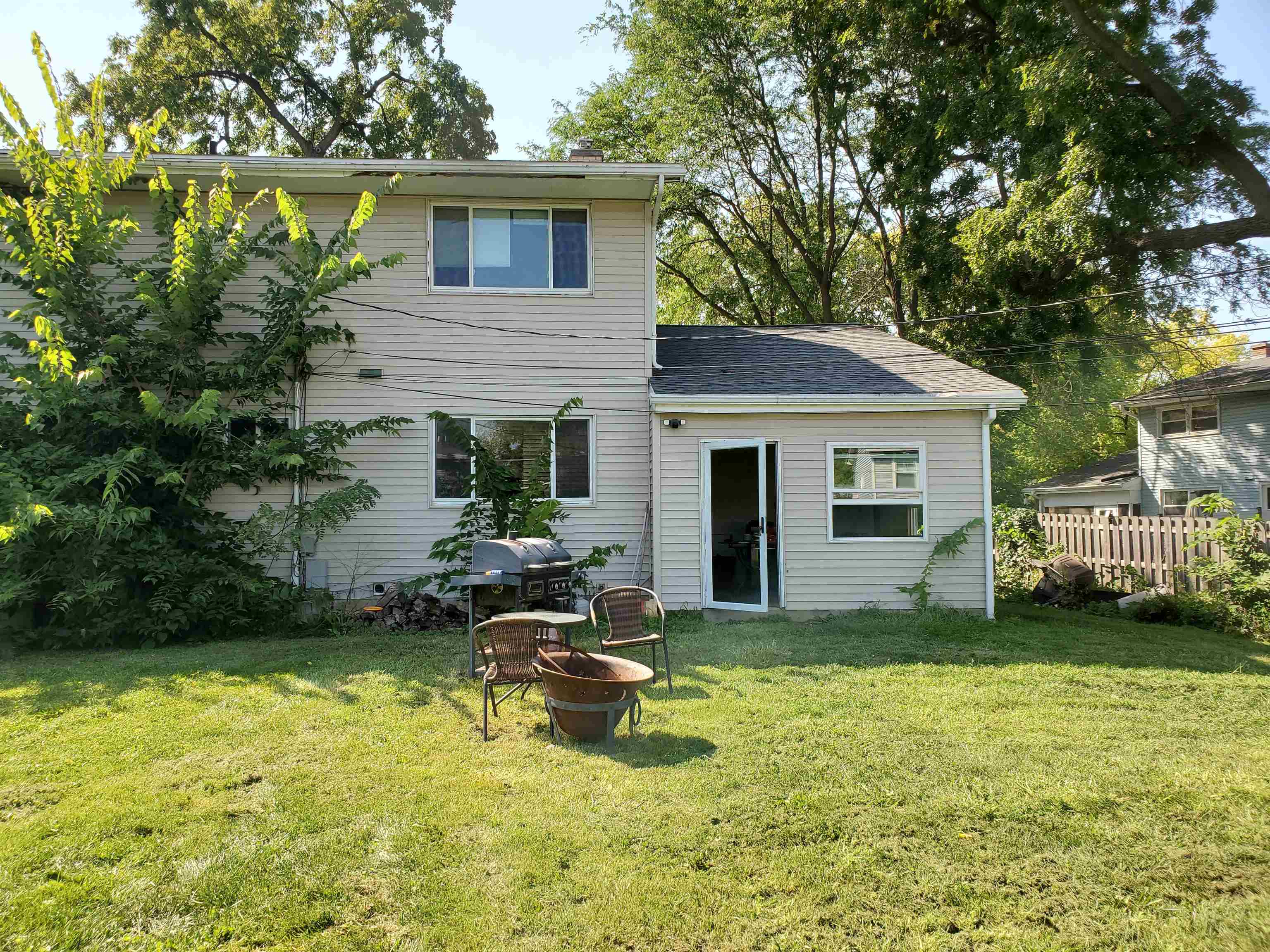 2421 Adler Middleton, WI 53562 - Photo 2 of 38