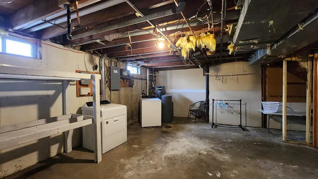 $2,200 | 2421 Adler, Middleton, WI 53562