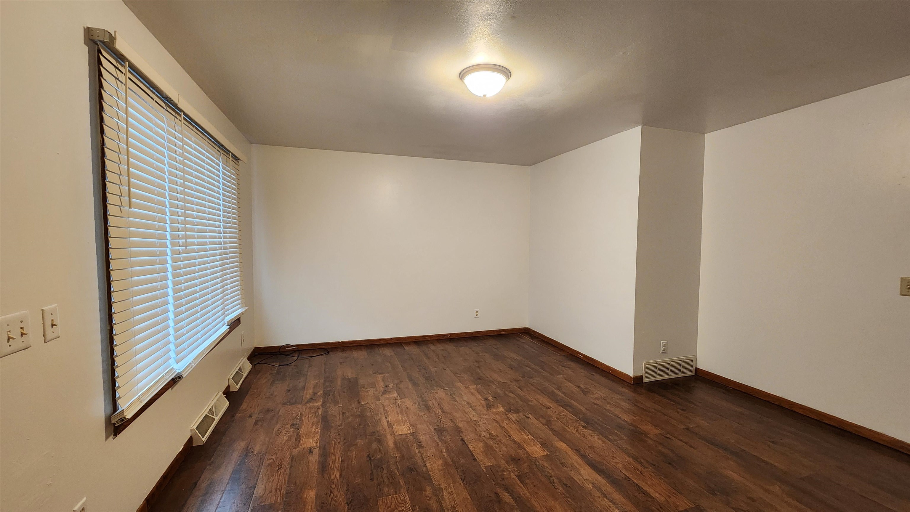 2421 Adler Middleton, WI 53562 - Photo 4 of 38