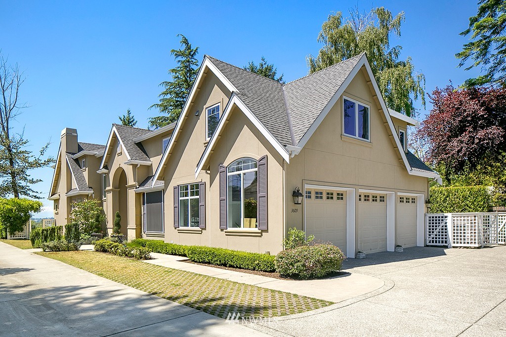 3609 Evergreen Point Road Medina, WA 98039 - Photo 1 of 25