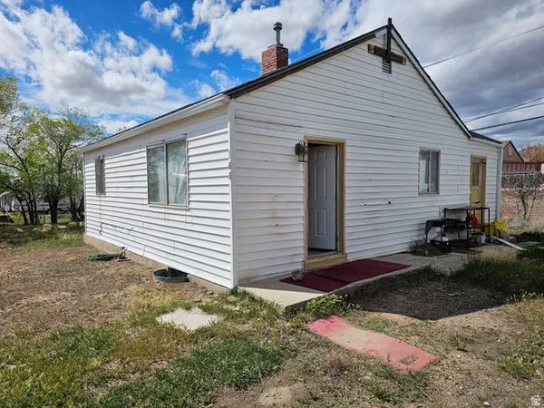 $90,000 | 163 Carson, East Carbon, UT 84520