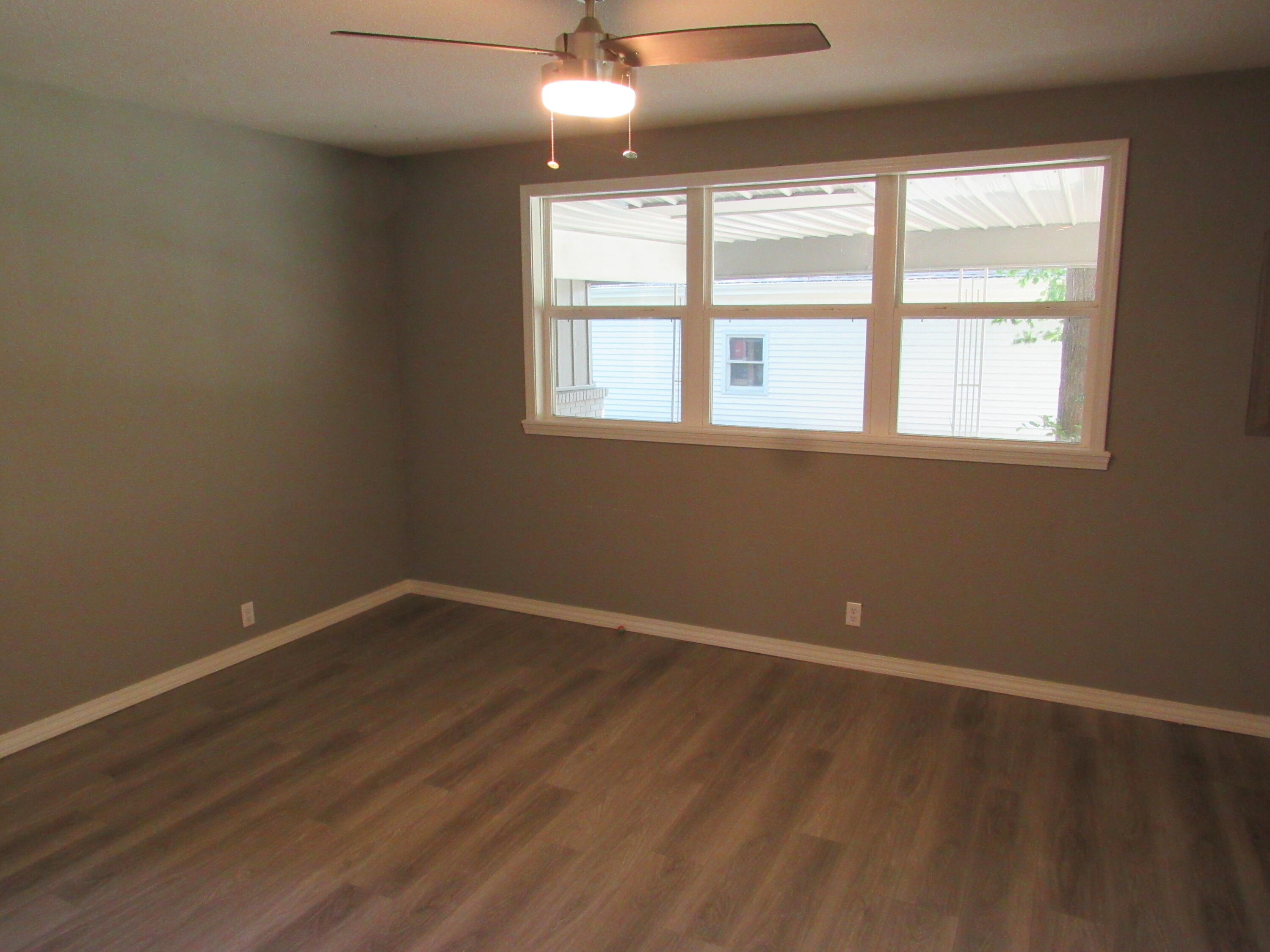 1101 13th Street Monett, MO 65708 - Photo 11 of 20 IMG_4346