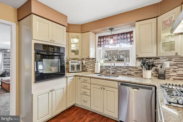 $525,000 | 2160 Whitman Court, Cinnaminson, NJ 08077