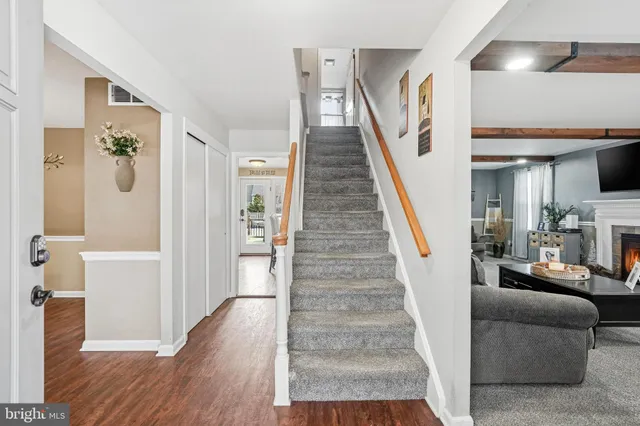 $525,000 | 2160 Whitman Court, Cinnaminson, NJ 08077