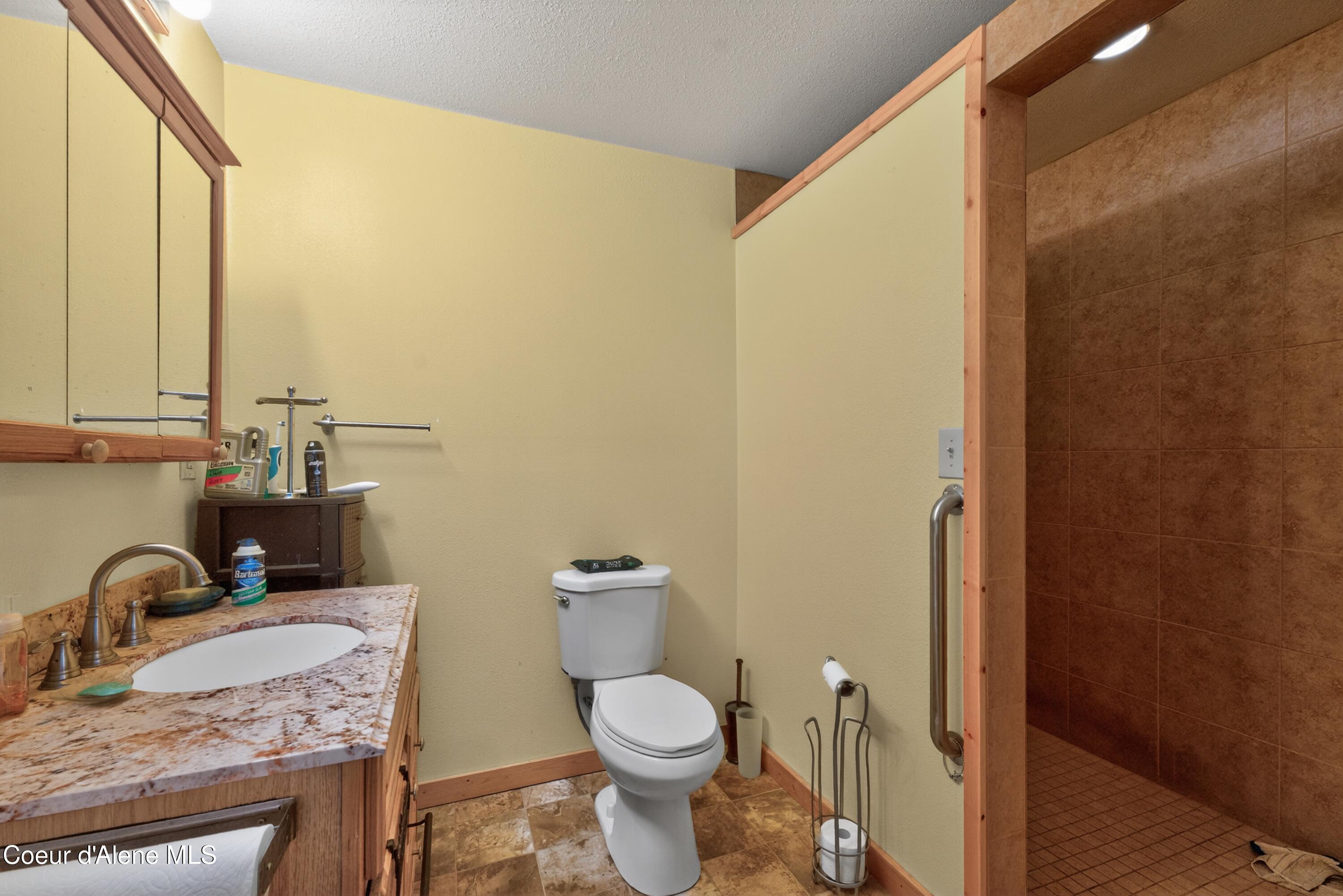 1025 Old Priest River Road Priest River, ID 83856 - Photo 27 of 33 26_1025_Old_Priest_River_Rd-Bathroom-295