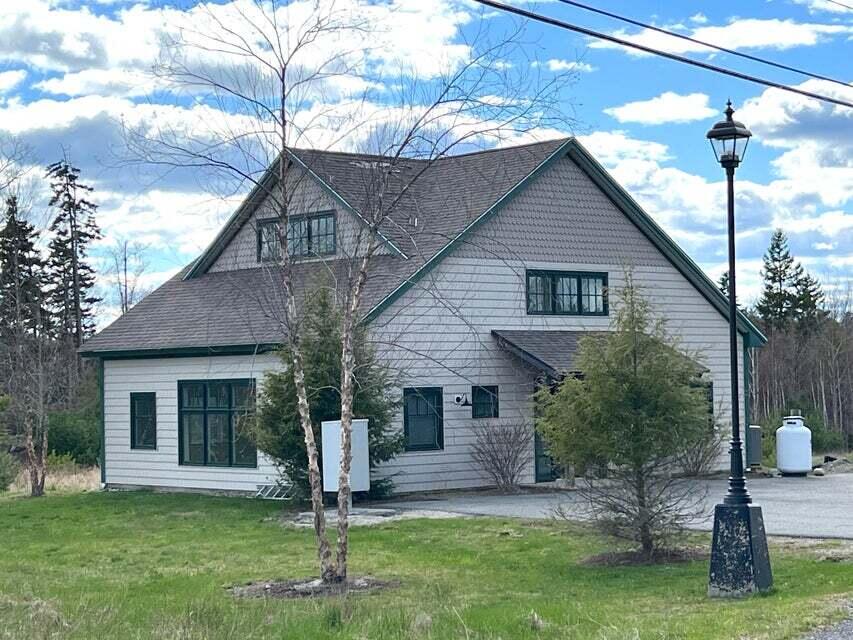 34 Tinker Meadow Way, Unit 34 Ellsworth, ME 04605 - Photo 11 of 11 club house