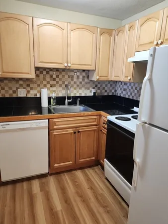 $1,950 | 135 East Main Street, Unit U11, Westborough, MA 01581