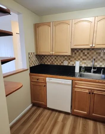 $1,950 | 135 East Main Street, Unit U11, Westborough, MA 01581