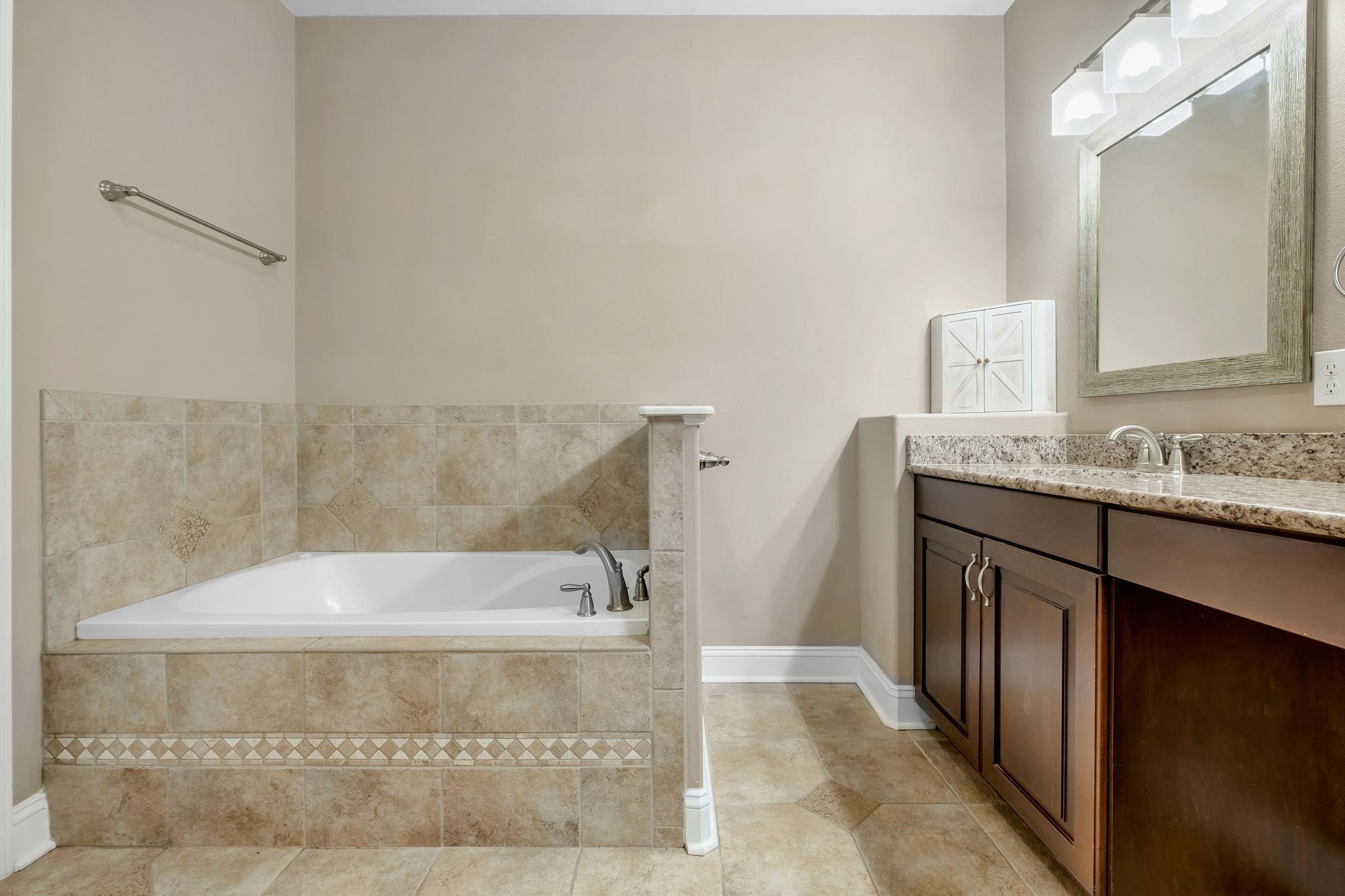 5657 Jacksons Gap Road Tallahassee, FL 32317 - Photo 5 of 27 Gallery Image 5