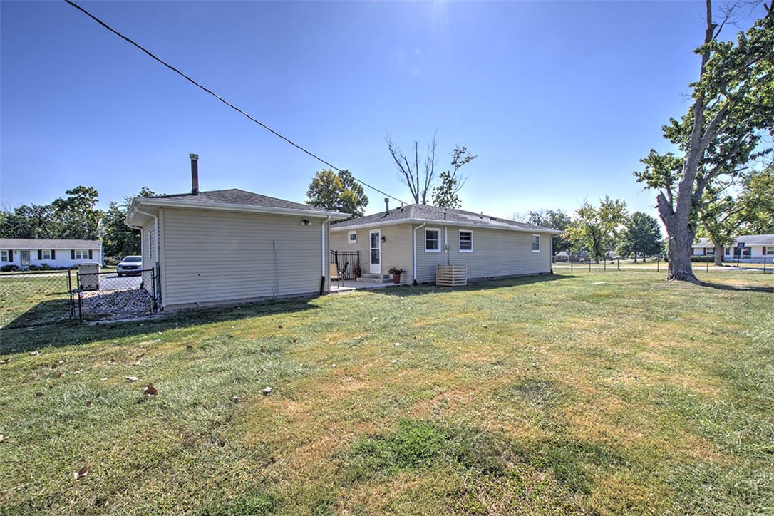 3137 Southland Road Decatur, IL 62521 - Photo 22 of 27
