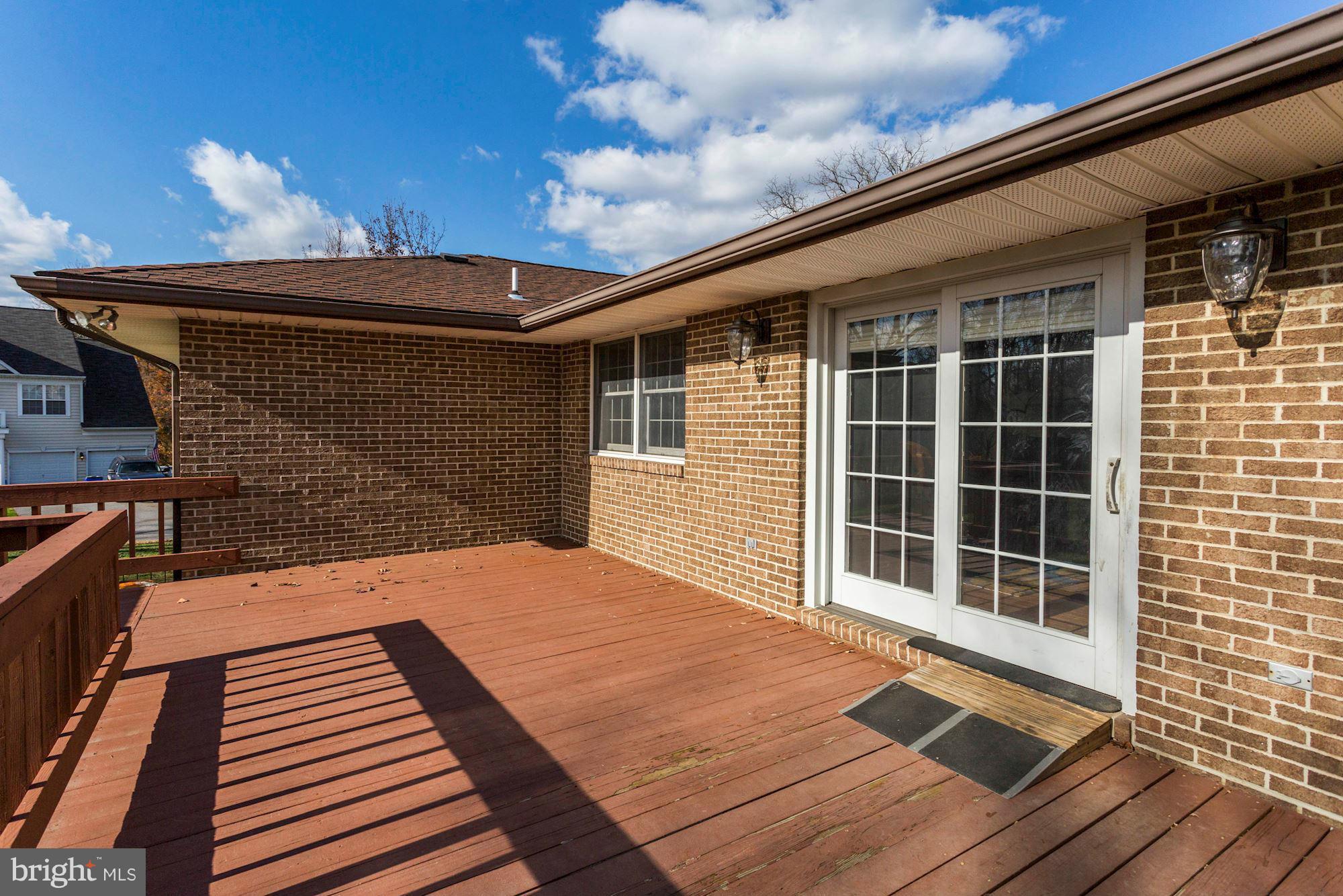 10003 Old Frederick Road Ellicott City, MD 21042 - Photo 27 of 30 REAR DECK