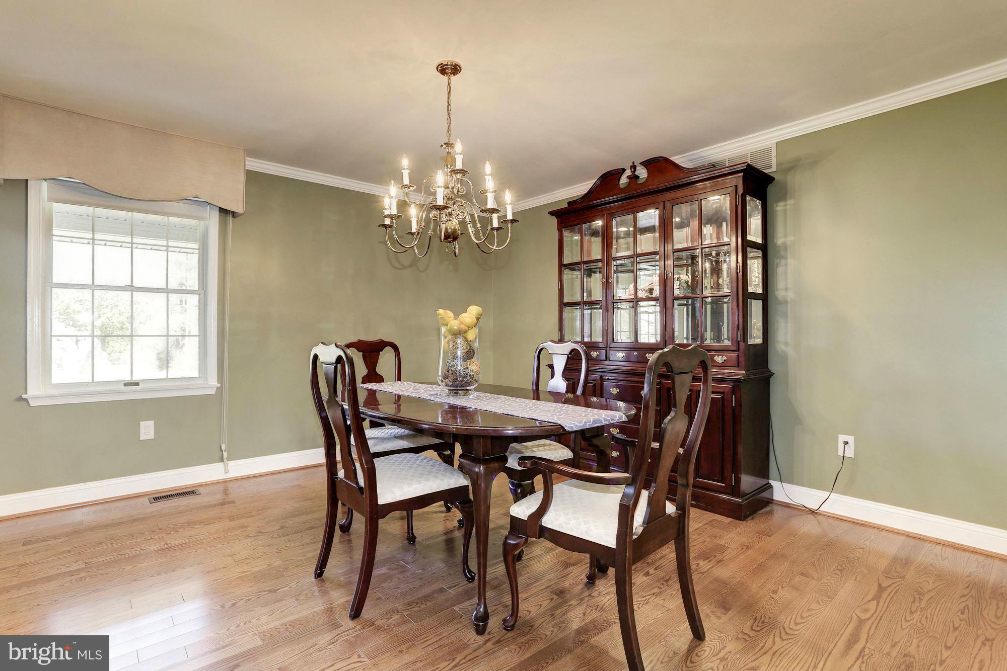 10003 Old Frederick Road Ellicott City, MD 21042 - Photo 6 of 30 DINING ROOM