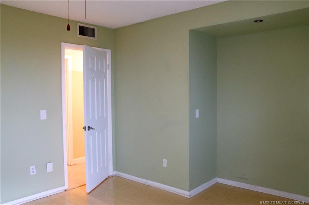 1856 Southwest Palm City Road, Unit 104 Stuart, FL 34994 - Photo 16 of 33