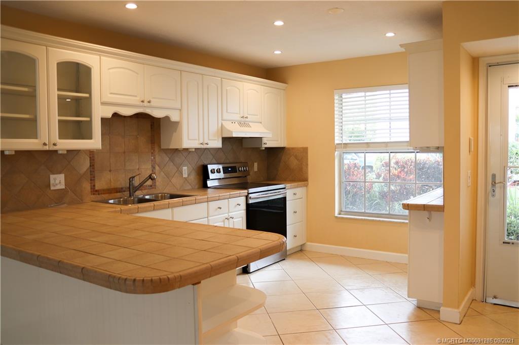 1856 Southwest Palm City Road, Unit 104 Stuart, FL 34994 - Photo 9 of 33