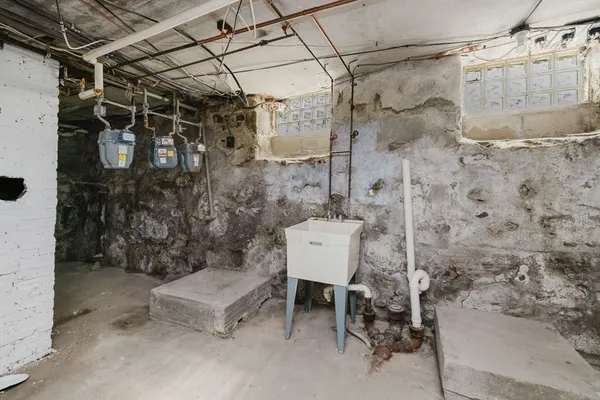 $699,900 | 194 Albion Street, Fall River, MA 02723