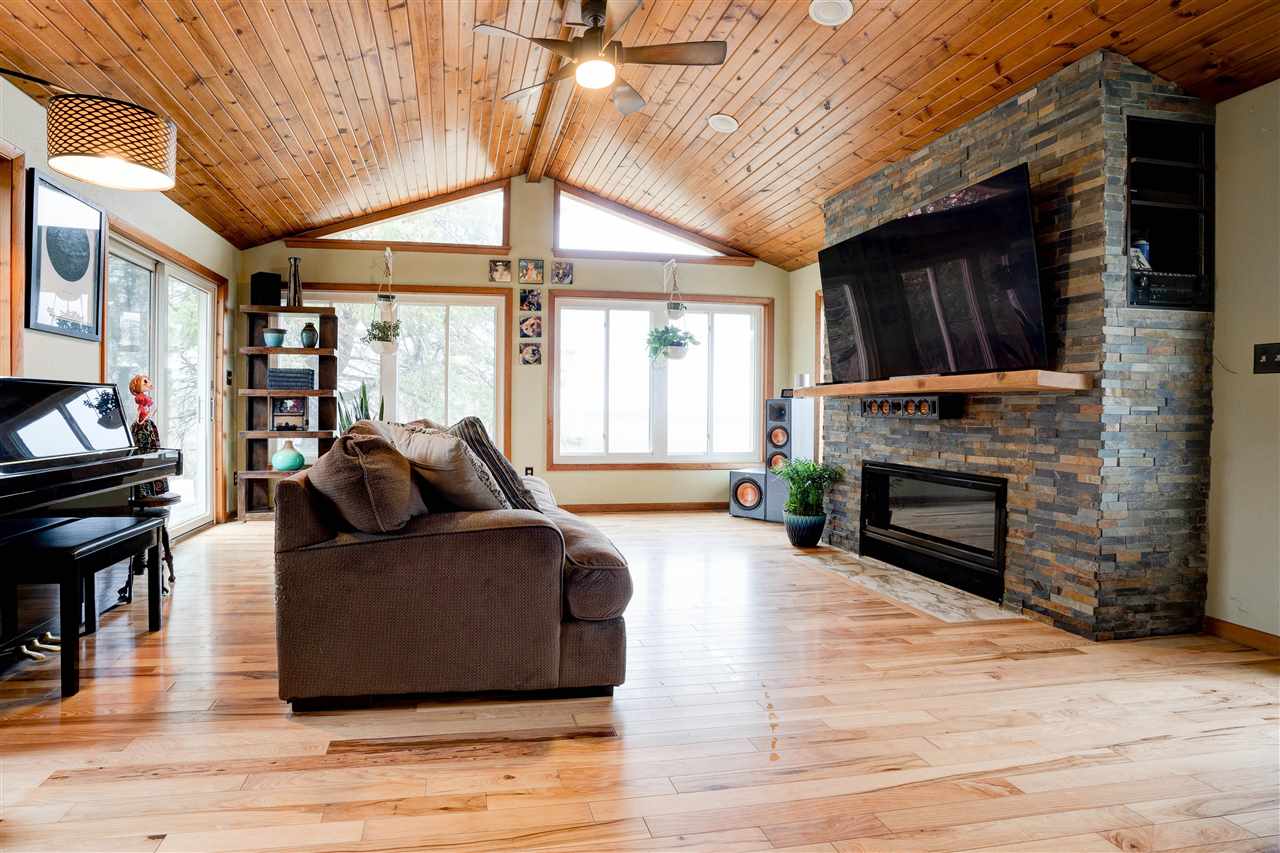1460 Old Muscatine Road Tipton, IA 52772 - Photo 4 of 27 Gallery Image 4