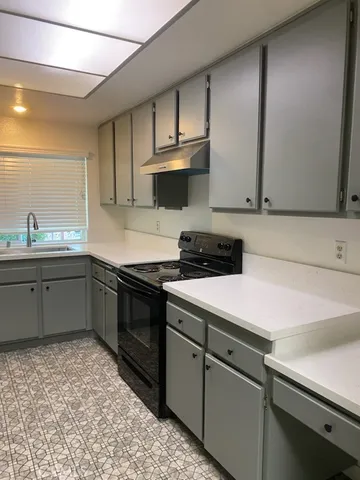$3,200 | 1302-1302 Diana Court, Upland, CA 91786