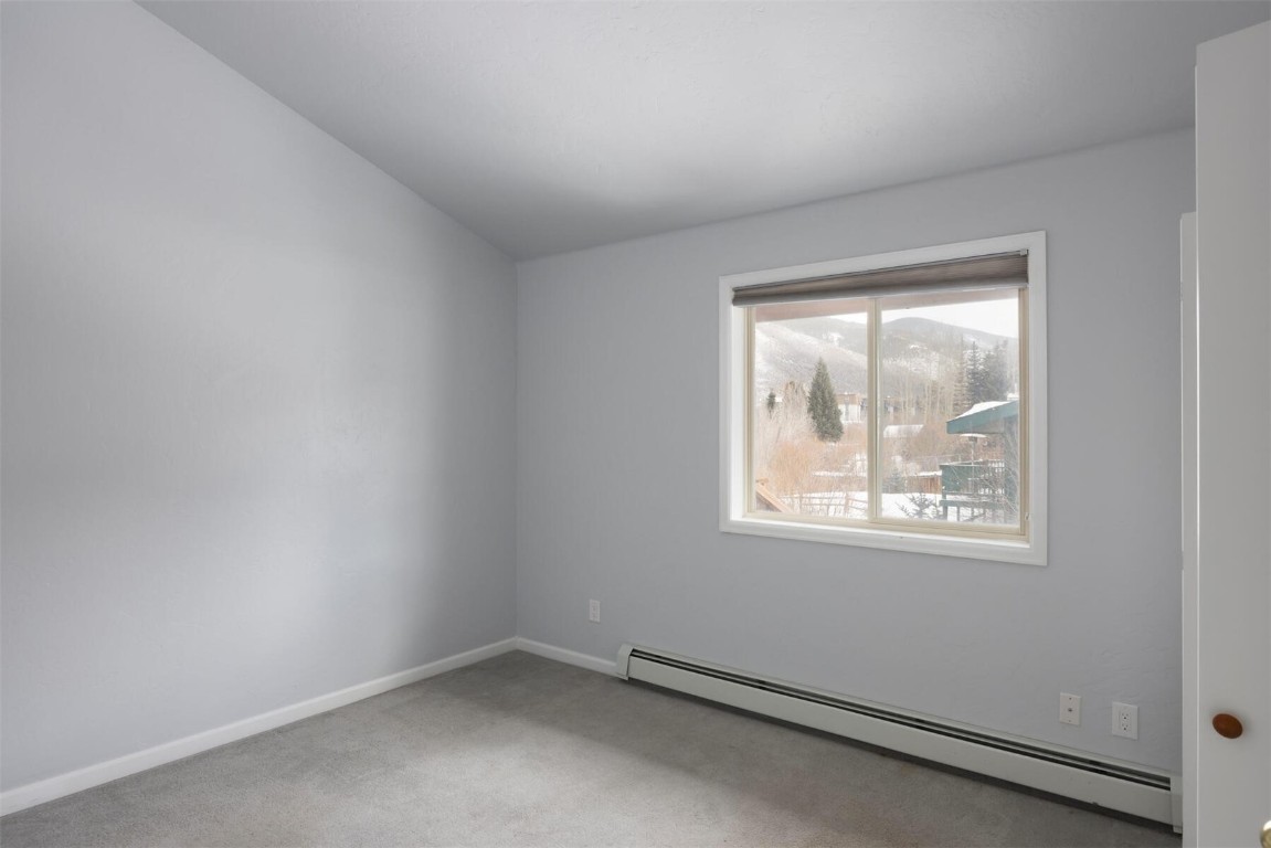 231 Alpine Road Dillon, CO 80435 - Photo 28 of 40 an empty room with a window