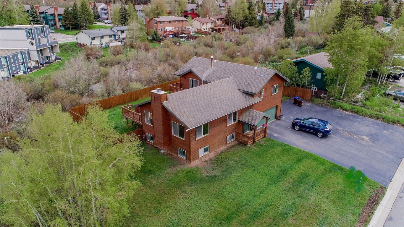 231 Alpine Road Dillon, CO 80435 - Photo 40 of 40 an aerial view of a house having yard