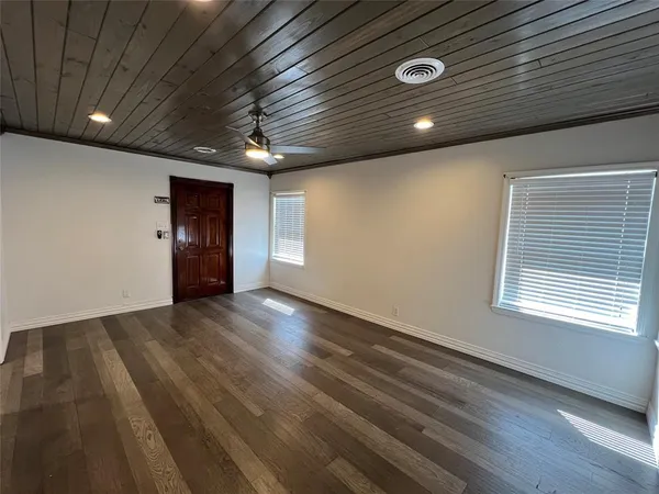 $230,000 | 533 East Sears Street, Denison, TX 75021