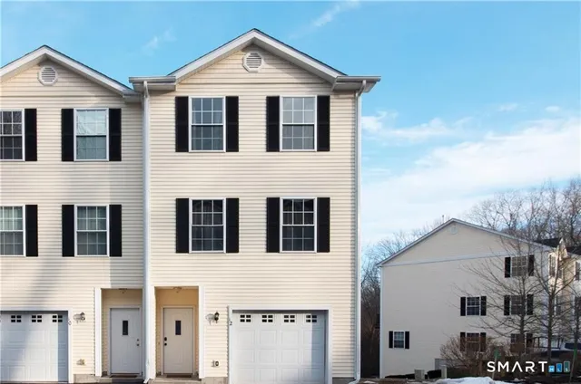 $245,000 | 38 Hooper Street, Unit 12, Norwich, CT 06360