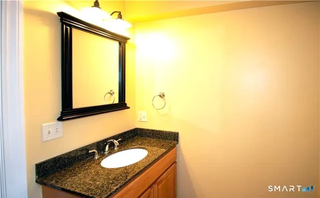 $245,000 | 38 Hooper Street, Unit 12, Norwich, CT 06360