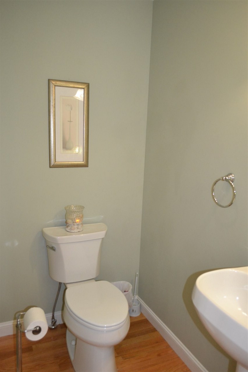 243 Drakeside Road, Unit 1 Hampton, NH 03842 - Photo 3 of 5
