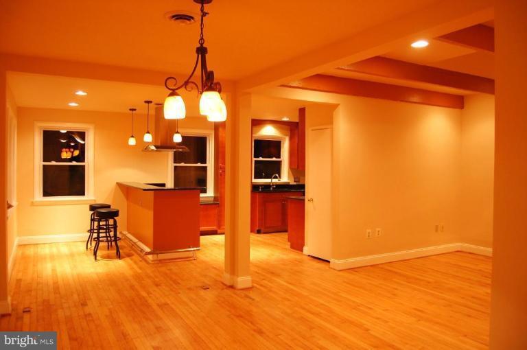 6581 Braddock Road Alexandria, VA 22312 - Photo 7 of 27 Dining Room