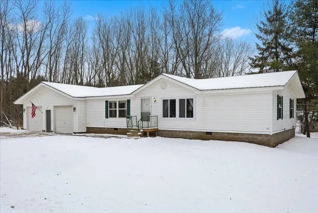 $219,900 | 238 Golf Drive, Clear Lake, WI 54005