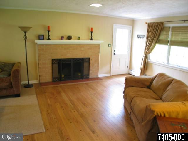 2028 Crescent Road, Unit 222 York, PA 17403 - Photo 6 of 22