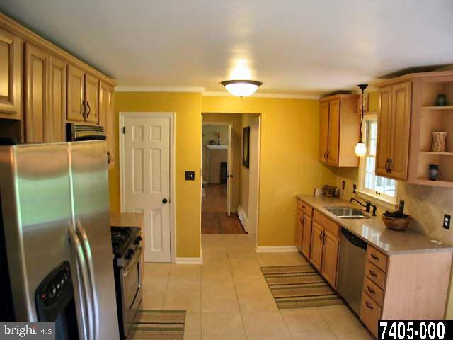 2028 Crescent Road, Unit 222 York, PA 17403 - Photo 9 of 22