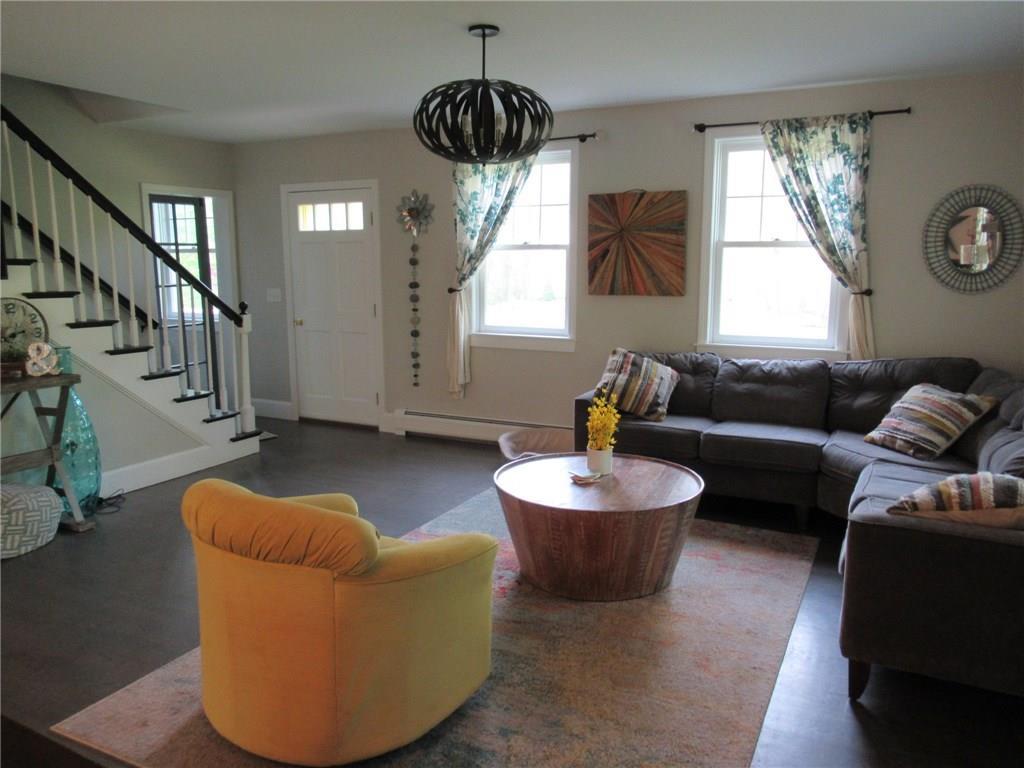 236 Mountain Road Cape Neddick, ME 03902 - Photo 13 of 28 Guests will be welcomed through your...