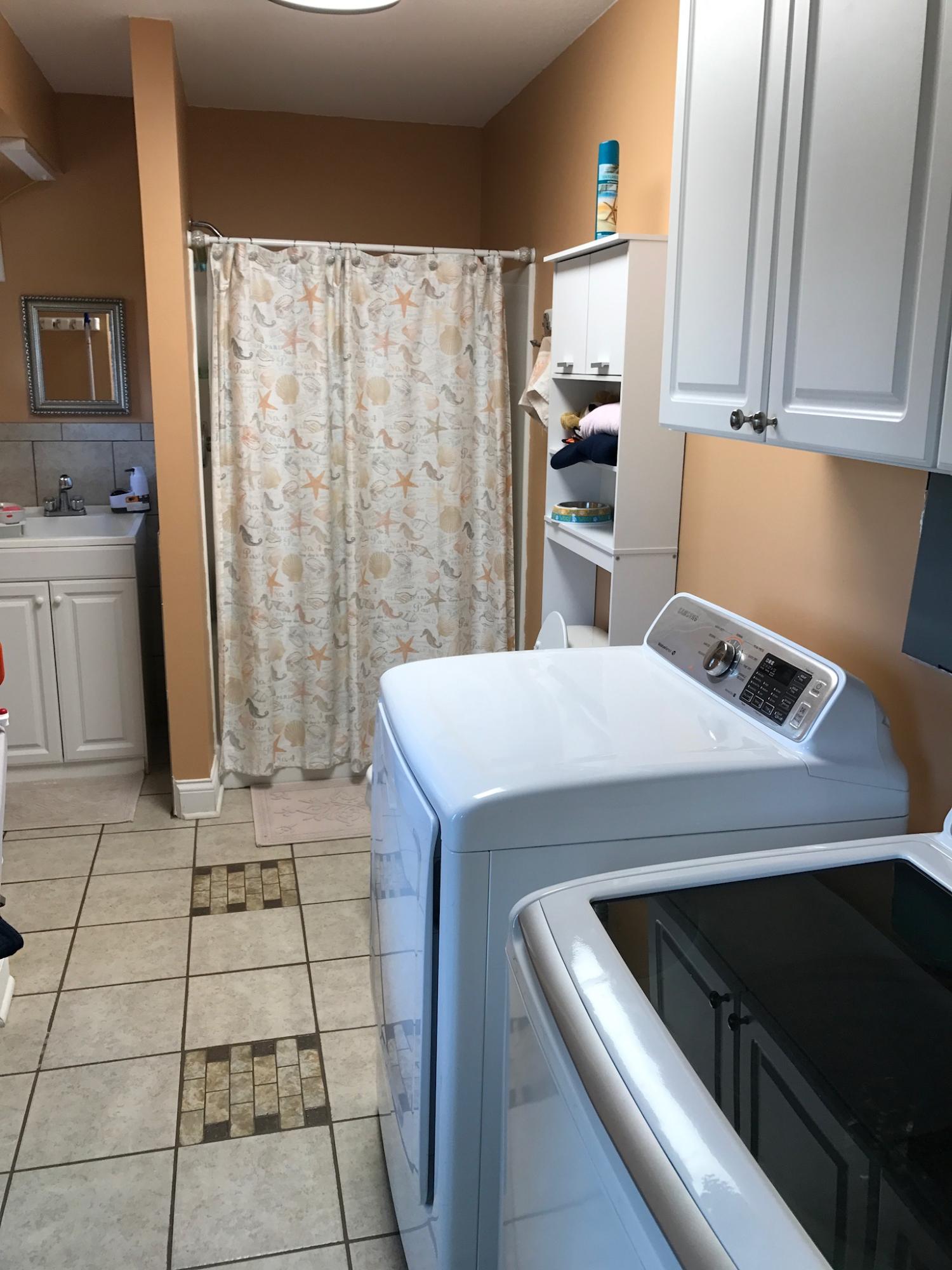 2837 Kirkman Road Chattanooga, TN 37421 - Photo 13 of 27 Laundry / Full Bath