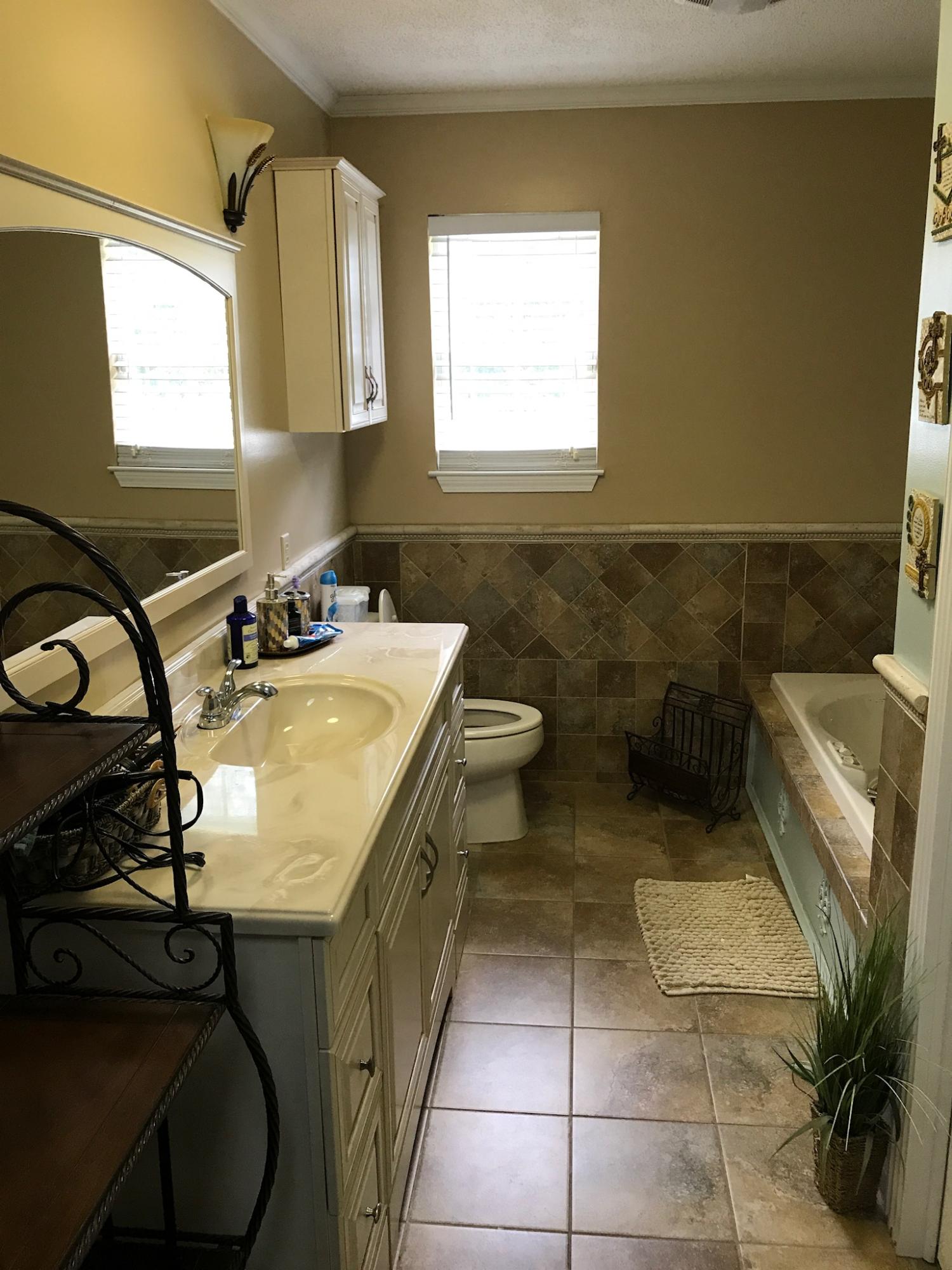 2837 Kirkman Road Chattanooga, TN 37421 - Photo 17 of 27 Master Bath