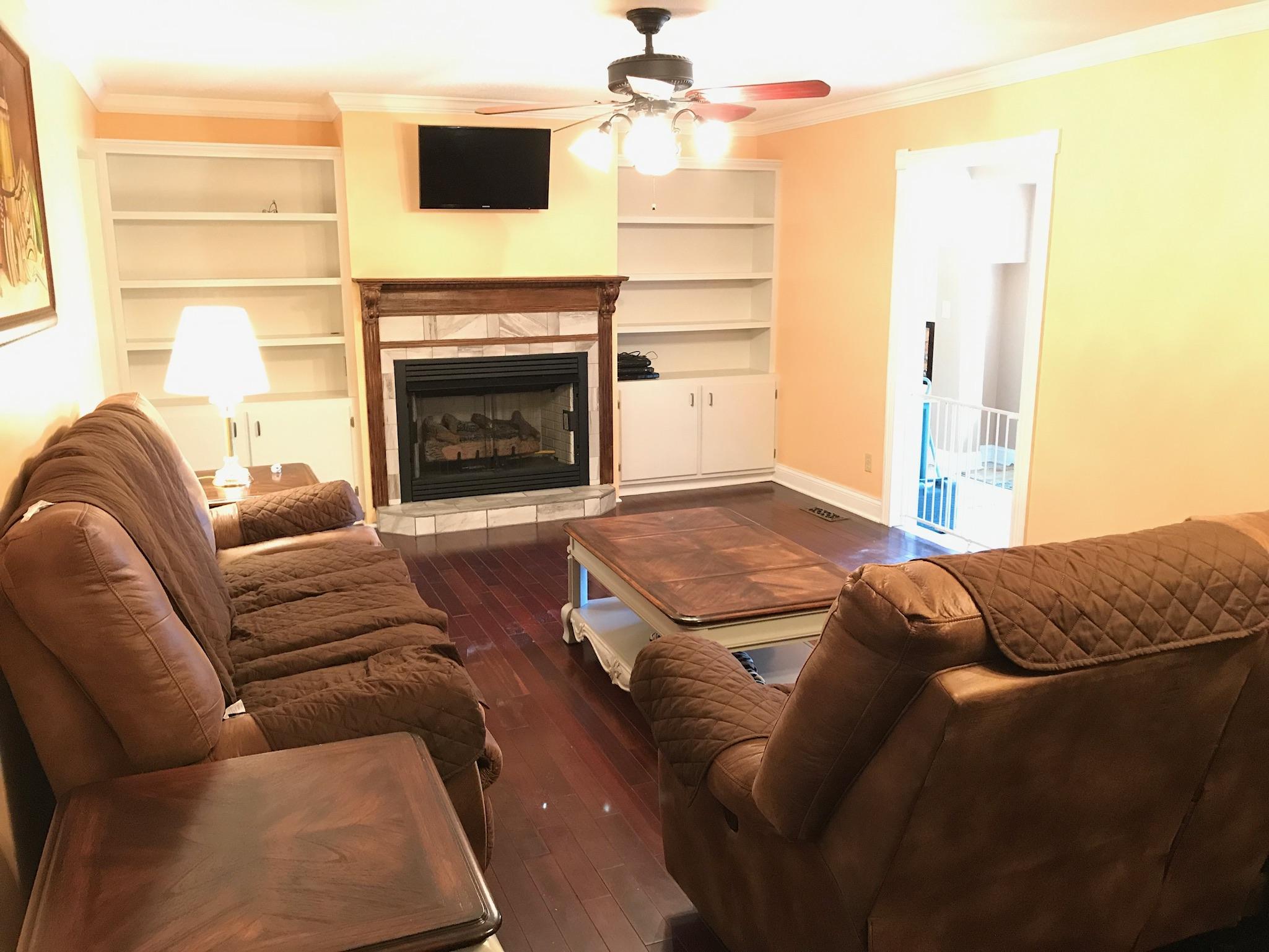 2837 Kirkman Road Chattanooga, TN 37421 - Photo 8 of 27 Living Room