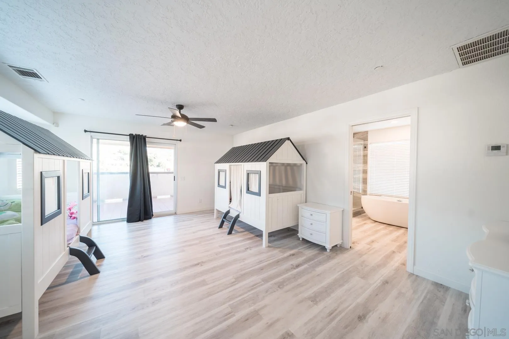 1859 Quicker Road El Cajon, CA 92021 - Photo 11 of 48 Gallery Image 11