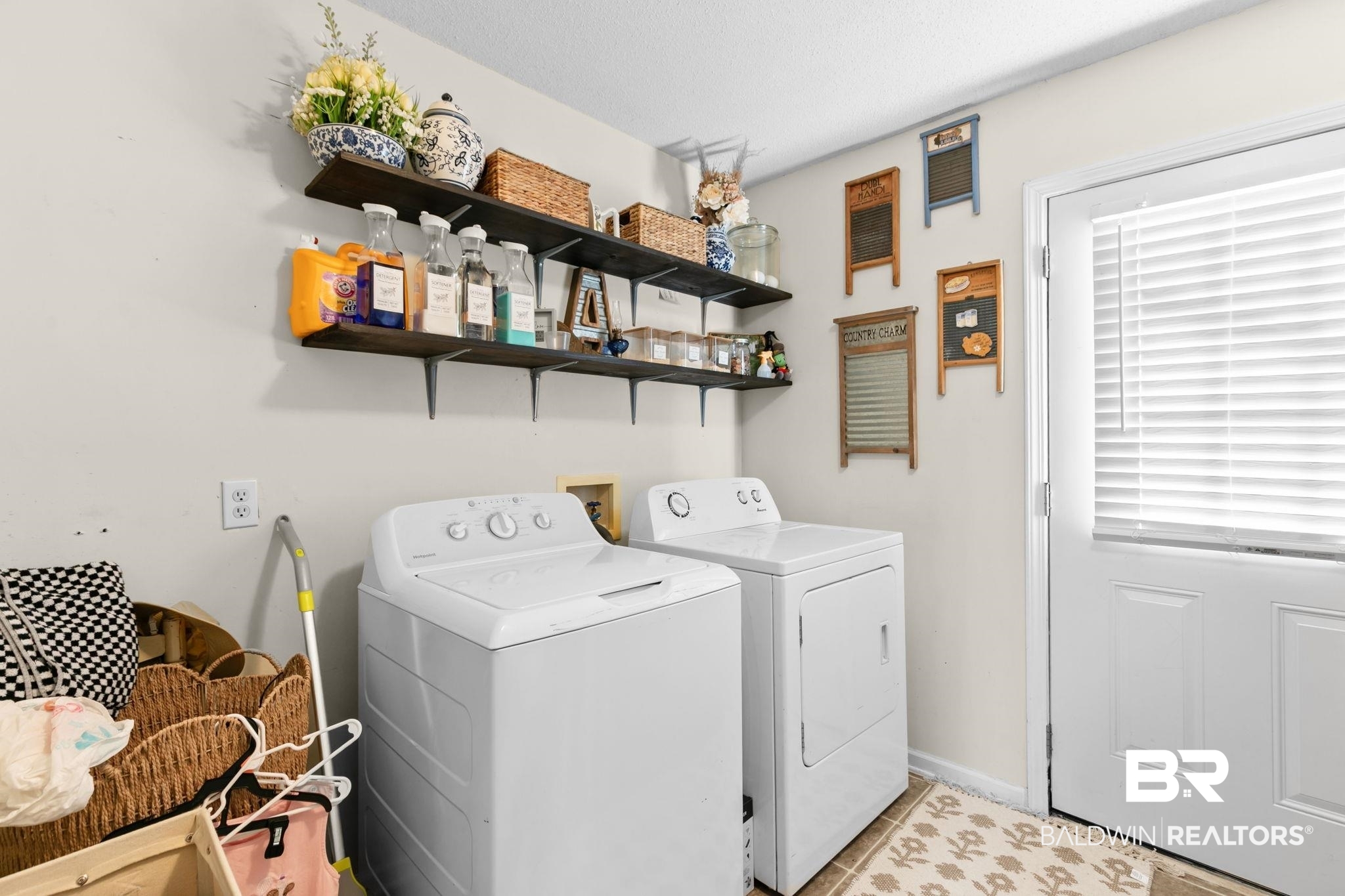 3842 Experiment Farm Road Monroeville, AL 36460 - Photo 29 of 59 Laundry area featuring washer and clothes dryer