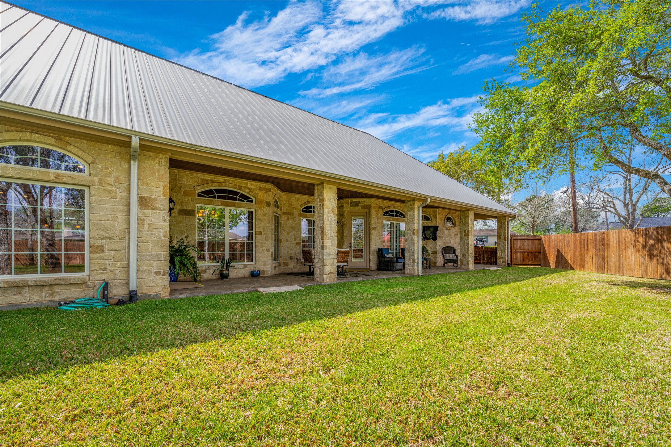 202 West North Street Weimar, TX 78962 - Photo 25 of 31