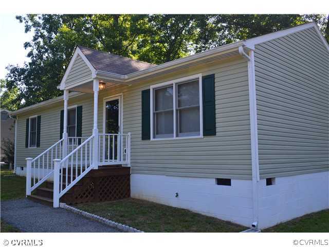 15713 Saddlebrook Road Chesterfield, VA 23838 - Photo 2 of 19 a view of a house with a yard