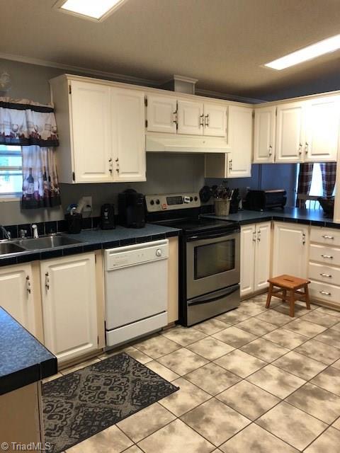 383 West Grove Road Lexington, NC 27295 - Photo 8 of 14 Gallery Image 8