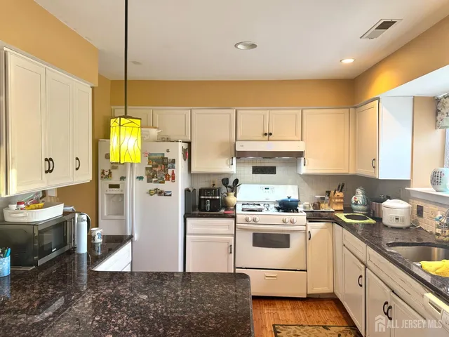 $3,100 | 32 Ketley Place, Princeton, NJ 08540