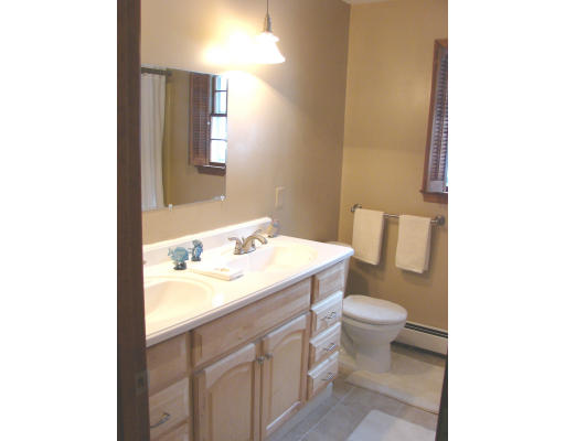 1 Bantry Road Southborough, MA 01772 - Photo 6 of 8 Gallery Image 6