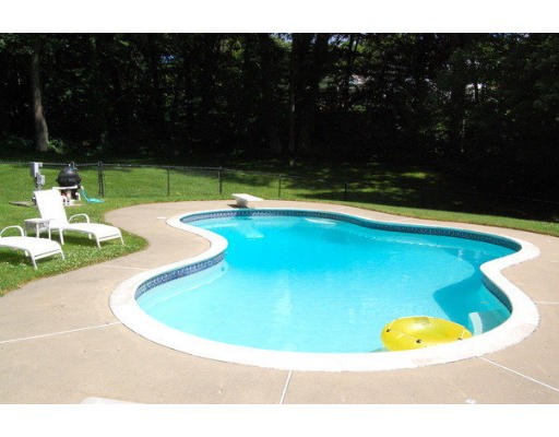1 Bantry Road Southborough, MA 01772 - Photo 8 of 8 Gallery Image 8